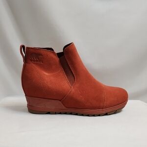 Sorel Evie Pull-on Suede Waterproof Ankle Boots (W Size 9)